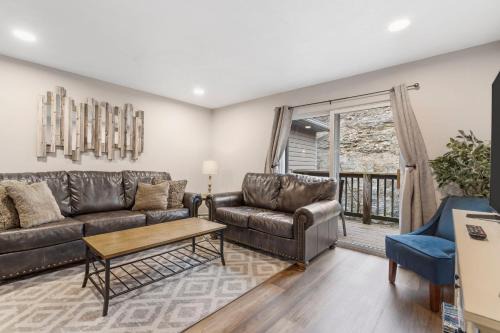 Branson Haus | Rockwall Duo - Cottage & Lodge Combo