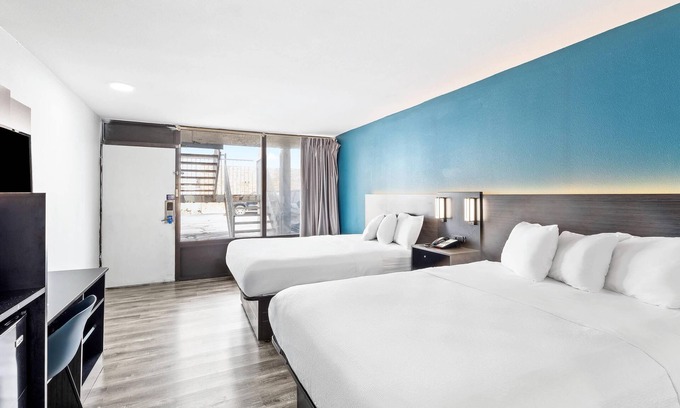 West Memphis Hotel | Rodeway Inn