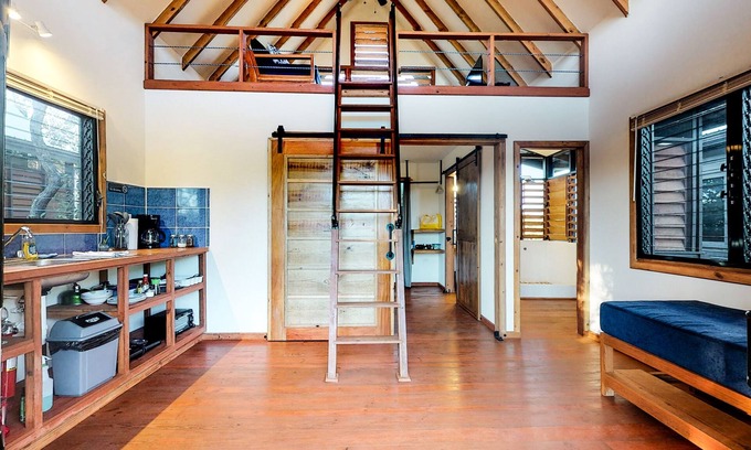 Surfside Kabine | Romantische Cabana, Strandspaziergang, private Veranda mit Fliegengitter und Hängematte