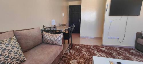 Tangier Wohnung | Romantic Getaway Fast Wi-Fi Near City Center
