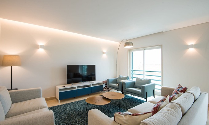 Estoril Eigentumswohnung | Romantischer Sonnenuntergang, Excellent Central Sunny Ap. Ocean / Beaches View, 3 Schlafzimmer / 3 WC