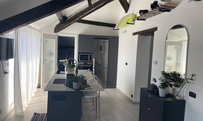 Albate Wohnung | Rooftop Openspace With Balconies, Parking and bbq