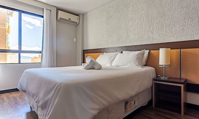 Centro Wohnung | Rooftop Pool with Sea and Bridge Views #CA22