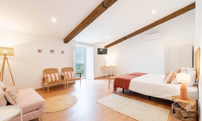 Fortios Wohnung | 'Room 3' with Shared Pool