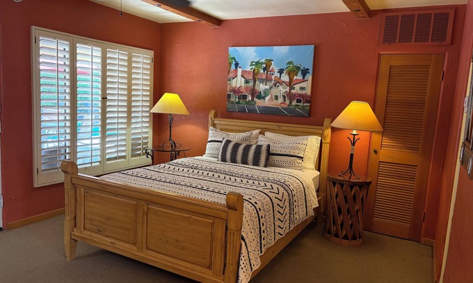 Historic Tennis Club Wohnung | Room 4️⃣- a beautiful studio in boutique hotel, a few steps from Downtown PS 🌺