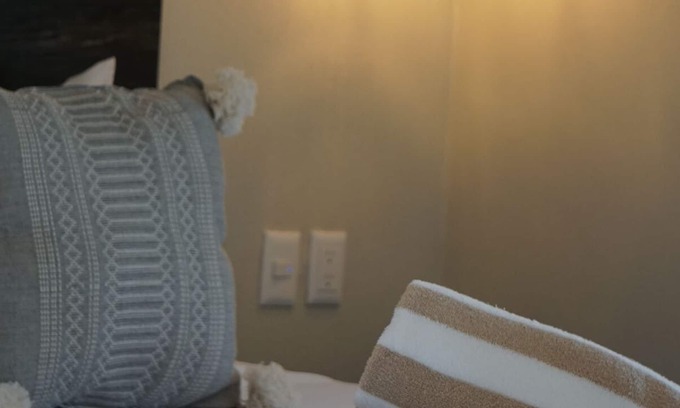 Isla Navidad Wohnung | ROOM 7- Romantic 1 Bedroom Ocean Front Condo