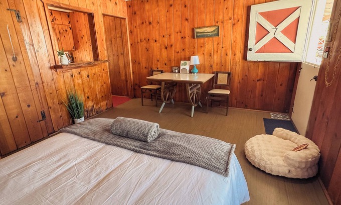 Joshua Tree Hotel | Room #7