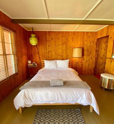 Joshua Tree Hotel | Room 8 - Downtown Joshua Tree Motel - Pet Friendly - Walk to Shops & Visitor Center, Minutes to Park Entrance