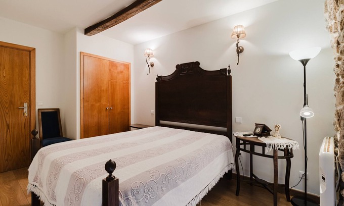 Montalegre Wohnung | Zimmer 'Duplo - 3' mit gemeinsamer Terrasse und Wi-Fi