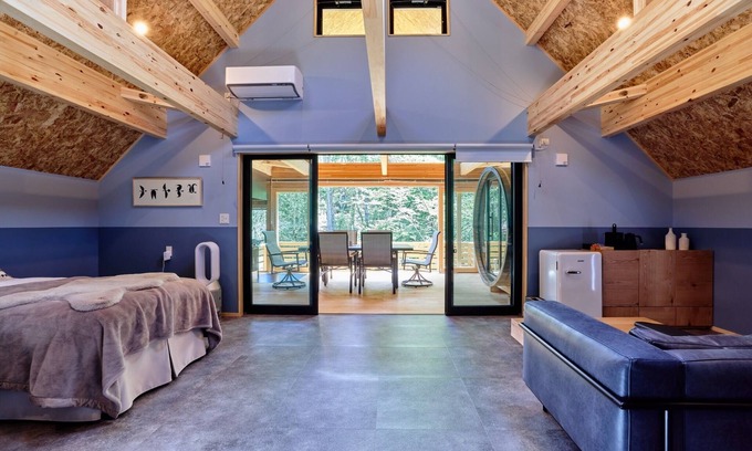 Narusawa Hotel | Room only plan Bring your own food Luxurious st / Minamitsurugun Yamanashi