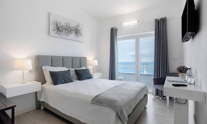 Ribamar Wohnung | Zimmer 'Vista Mar 1' mit Balkon und Wi-Fi