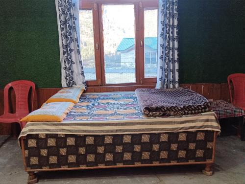 Vashist Haus | ROOP MOUNTAIN HOMESTAY No Parking