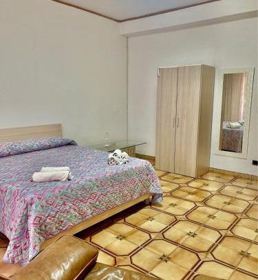 Secondigliano Wohnung | Rosa's house