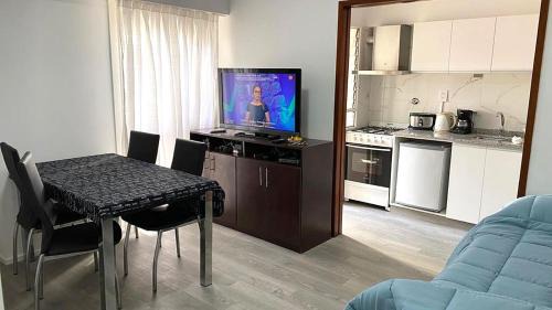 Ramos Mejia Wohnung | Rosales.RM - Depto completo 2 ambientes con patio.