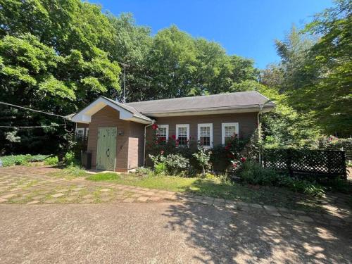 Kashiwa Haus | Rose Garden Esta