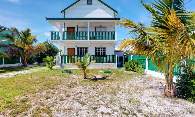 Caye Caulker Haus | Roughrider Inn Gold Standard Certified