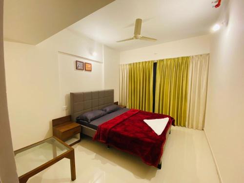 Pune Haus | Royal Nest - Just 1 Km from Airport