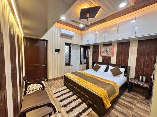 Mahmoorganj Wohnung | Royal Roots VNS - Entire Place