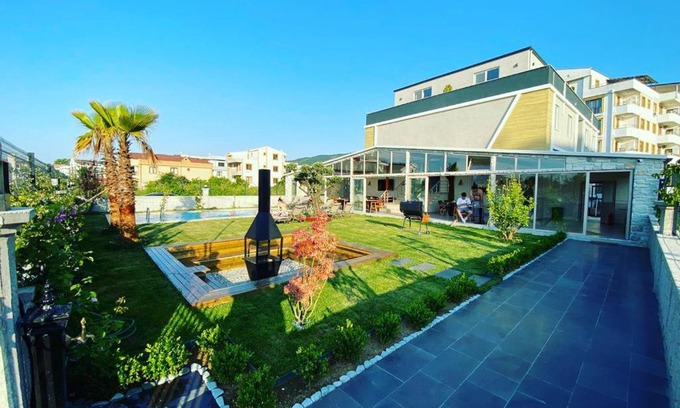 Cinarcik Hotel | Royalova Hotel