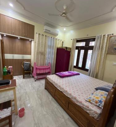 Begusarai Wohnung | ROYALS By TETRI SADAN ALUXE STAY