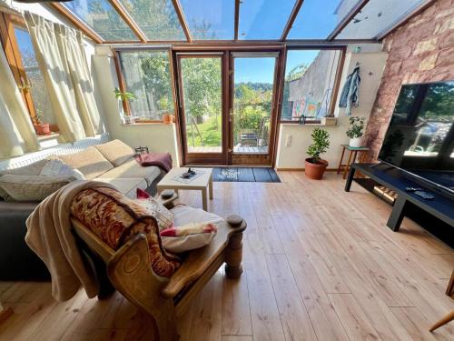 Mettlach Wohnung | Rural Home with Large Garden near Saarschleife