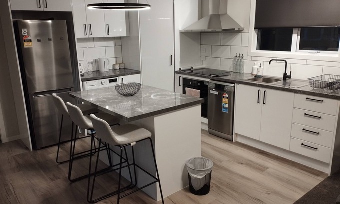 Bunnythorpe Kabine | Rural Lifestyle 2 bedrooms 2 toilets with sofa Bed