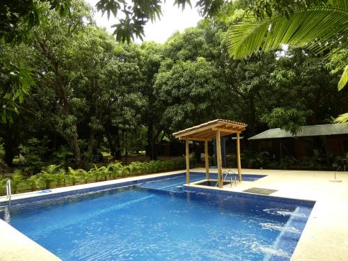 Canafistula Wohnung | Rusteak Living Retreat in natural and peaceful setting in Canafistula
