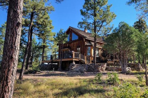Eagar Haus | Rustic, 3-Bedroom Cabin on 5 Private Acres with Views!