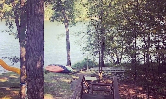 Pequot Lakes Kabine | Rustic Bunkhouse on Lake Ossawinnamakee with lots of amenities!