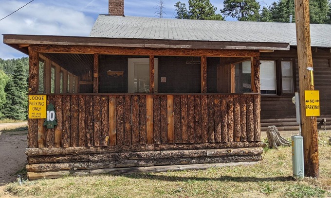 Rye Kabine | Rustic Cabin #10 next to Lake Isabel - cozy family cabin with fireplace!