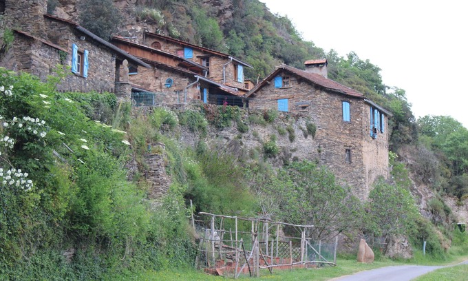 Bellegarde-Marsal Haus | Rustic cottage next to the Tarn