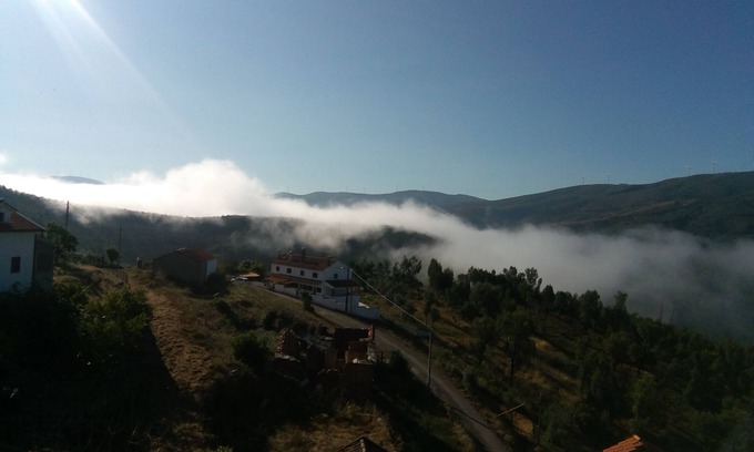 Gois Haus | Rustic house in a small village with amazing views