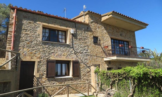Fontanilles Haus | Rustic house in Gualta.