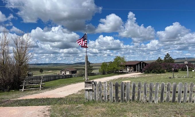 Sundance Kabine | Rustikales Blockhaus in den wunderschönen Wyoming Black Hills!