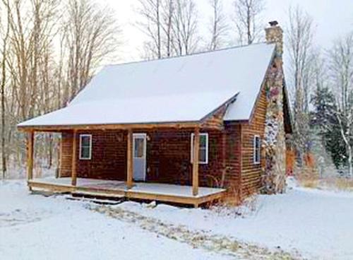 Germfask Haus | Rustic Log Cabin on the Upper Peninsula in Blaney Park, Michigan