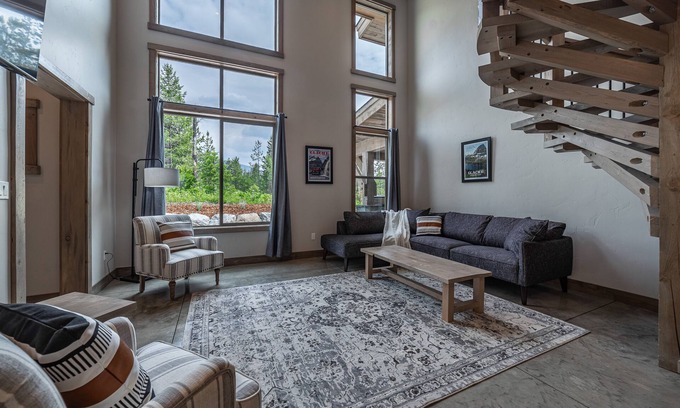 Coram Eigentumswohnung | Rustic Luxury Condo 2bed/2bath Private Hot Tub-Just minutes from Glacier 4-1