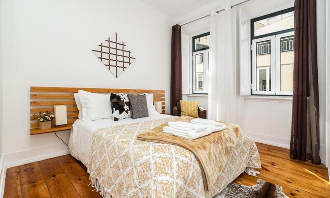 Santo Antonio Haus | Rustic M2 R1 - Amazing Double Room with Shared Bathroom