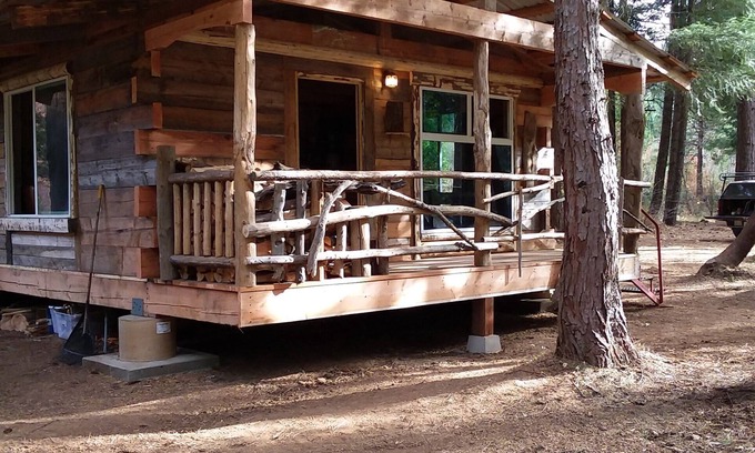 Nevada City Hütte | Serenity Cabin auf 200 Morgen Naturschutzgebiet