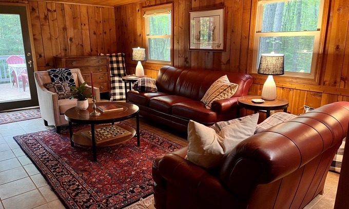 Harrison Kabine | Rustic Pines - Woods, Water and Nature to Relax & Unwind.