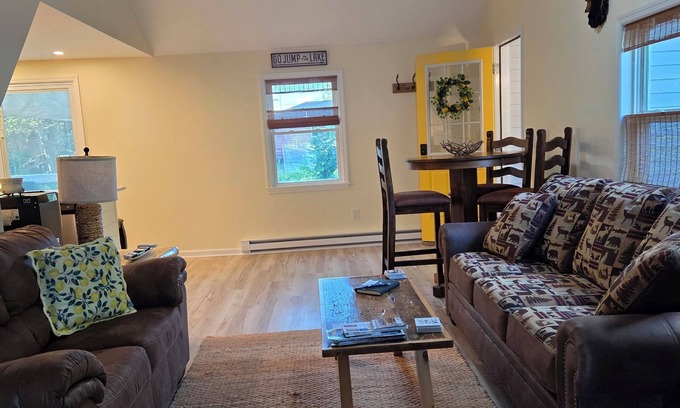 Lake Desolation Haus | Rustic setting/modern conveniences, 12 miles from downtown Saratoga Springs.