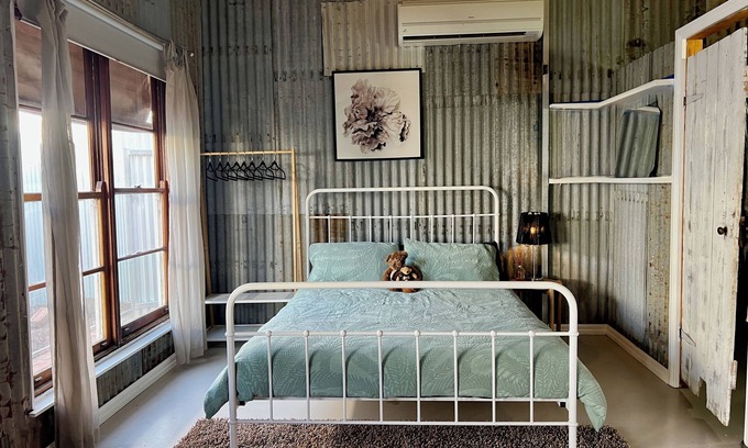 Numurkah Wohnung | Rustic Studio in Numurkah