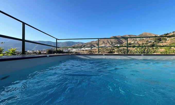 Competa Hütte | Rustic villa with extraordinary views