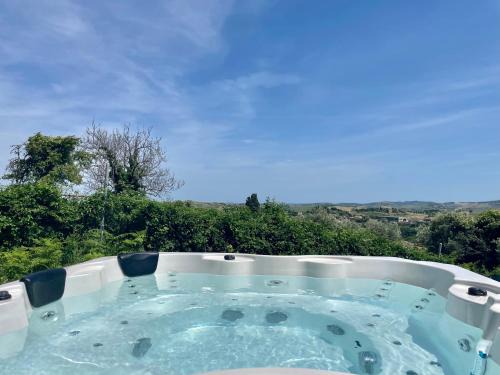 Saludecio Haus | Rustico con Jacuzzi privata BBQ e 3 camere