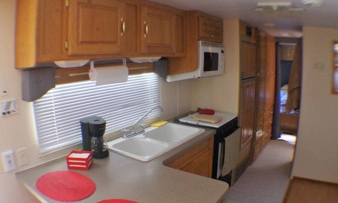 Los Barriles Haus | RV on private lot with pool 10 min walk to the beach