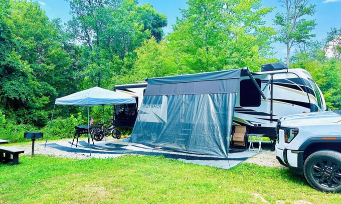 South Bloomingville Haus | Site-None-RV Site 4