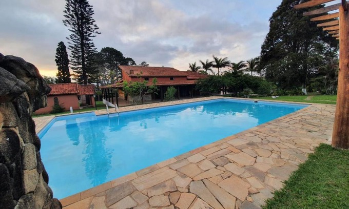 Alambari Haus | Sítio Gramado Sarapuí, lazer, conforto e diversão