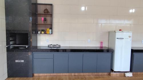 Nova Nazare Kabine | Sítio TôaToa