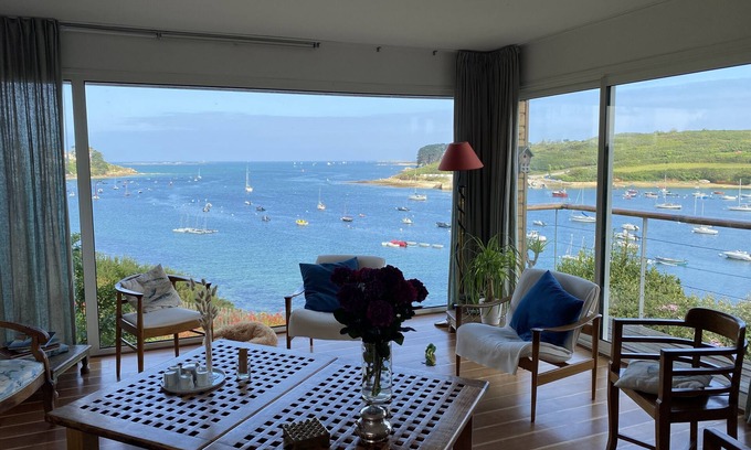 Saint-Pabu Villa | St. Pabu: Villa Füsse im Wasser, 10 Personen