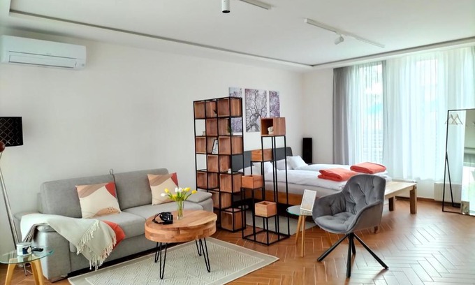 Mosonmagyarovar Wohnung | Sakura Studio Apartment
