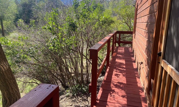 Salmon Wohnung | Salmon. Quaint apt w/sep entry in quiet neighborhood @ end dead end rd w/views!